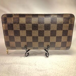 Authentic Louis Vuitton Continental Wallet